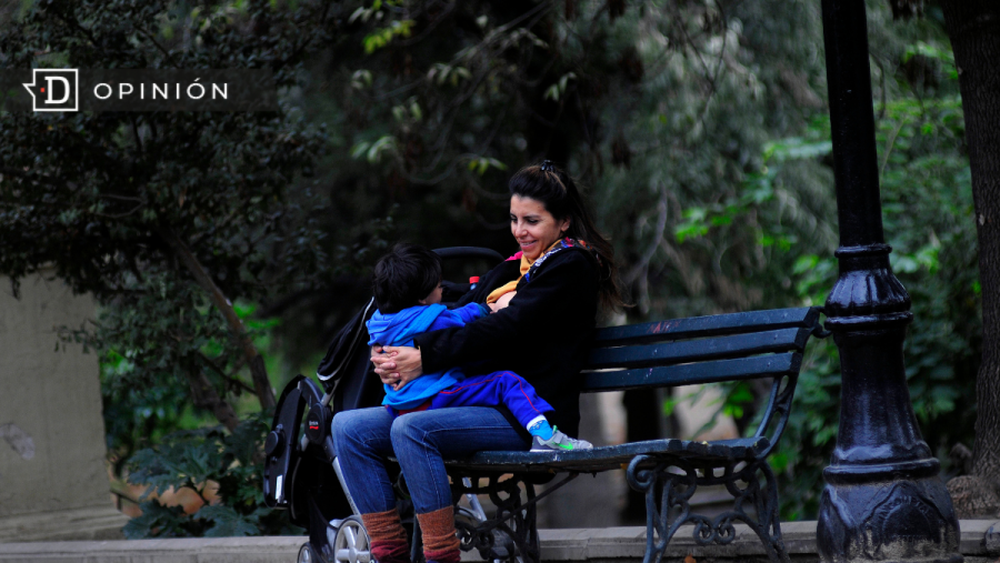 Rompiendo barreras: Mamás, derechos y discriminación laboral en Chile