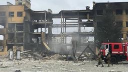 Ucrania cifra esperanzas en veintena de aviones F-16 donados por Dinamarca y Países Bajos