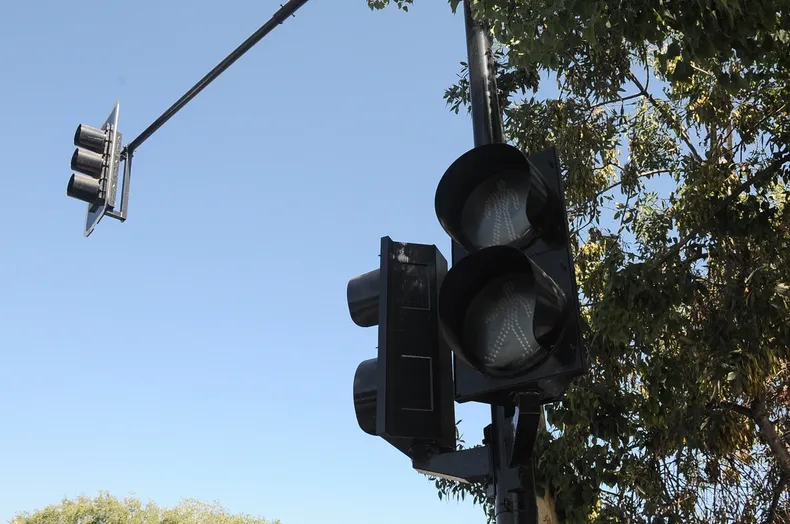 14989 a uno 1640008 2.webp