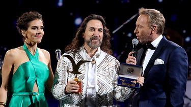 Por suerte no fue un collage: Marco Antonio Solís deslumbra a la Quinta Vergara y le entregan las llaves de la ciudad de Viña del Mar