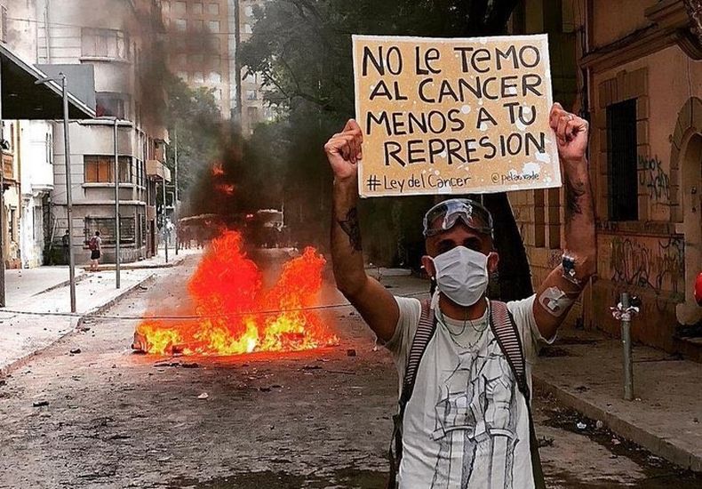 Pelao Vade en el estallido social.jpeg
