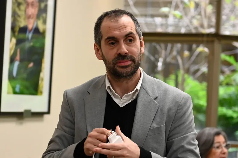 18430 a uno 1663422.webp