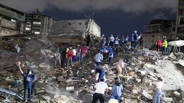 Proyectan más de 1.000 fallecidos por terremoto en Venezuela - Agencia EFE