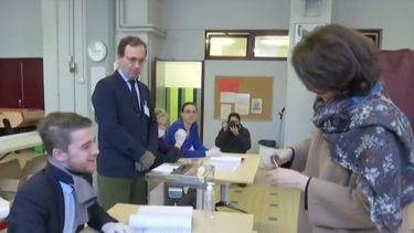 Elecciones municipales y coronavirus: Menos de la mitad de los franceses asistieron a votar