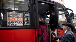 Personas mayores de Valparaíso se esperanzan con rebaja en el transporte público