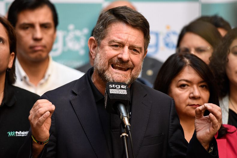 Gobernadore Claudio Orrego.jpg