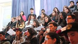 Académicos de la UAHC abordan la contingencia desde las ciencias sociales en serie de conferencias