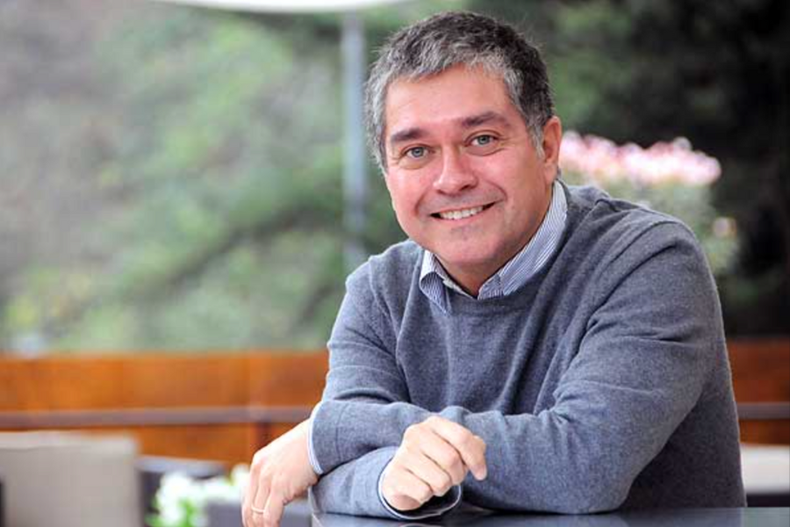 me abrio la puerta del auto... ivan valenzuela relata robo que sufrio en bencinera  autoservicio .png