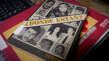 Presidente Boric entrega a familiares más de 150 carpetas con antecedentes que el Estado tenía sobre DD.DD.