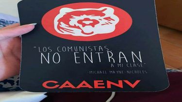 Los comunistas no entran a mi clase: El mensaje de un profesor de la U. Adolfo Ibáñez a sus alumnos