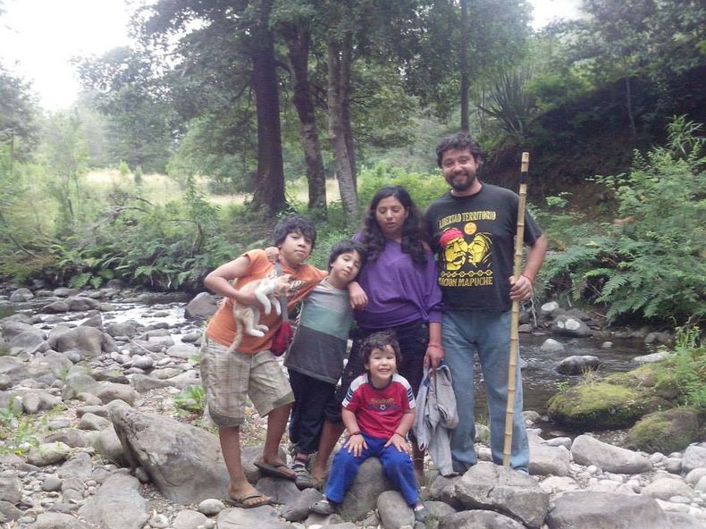 Macarena Valdes Ruben Collio y familia.jpg