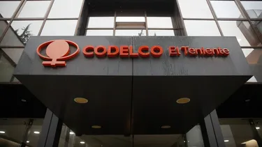 El Desconcierto | codelco aparta a altos cargos tras auditoria que detecto ocultamiento de informacion por accidente en el teniente con 6 fallecidos.webp