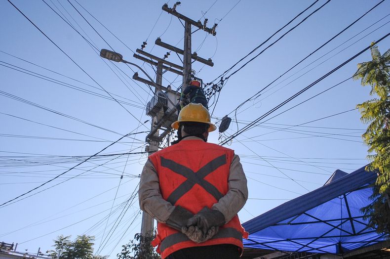 Cortes de luz programados por Enel para el lunes 11 de mayo en Santiago - Agencia Uno