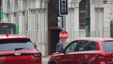 Una de vaqueros: Casi 5.000 familias sin luz en Santiago producto de las lluvias