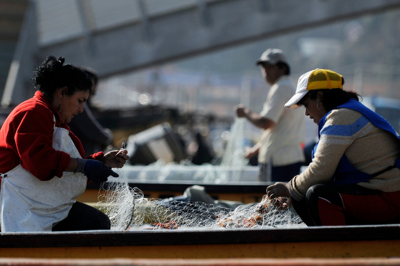 mujeres pesca artesanal.png