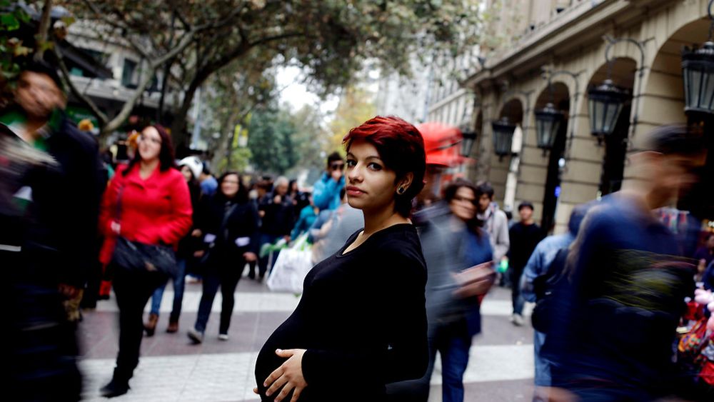 Isapres no podrán suscribir planes con cobertura reducida de parto desde diciembre
