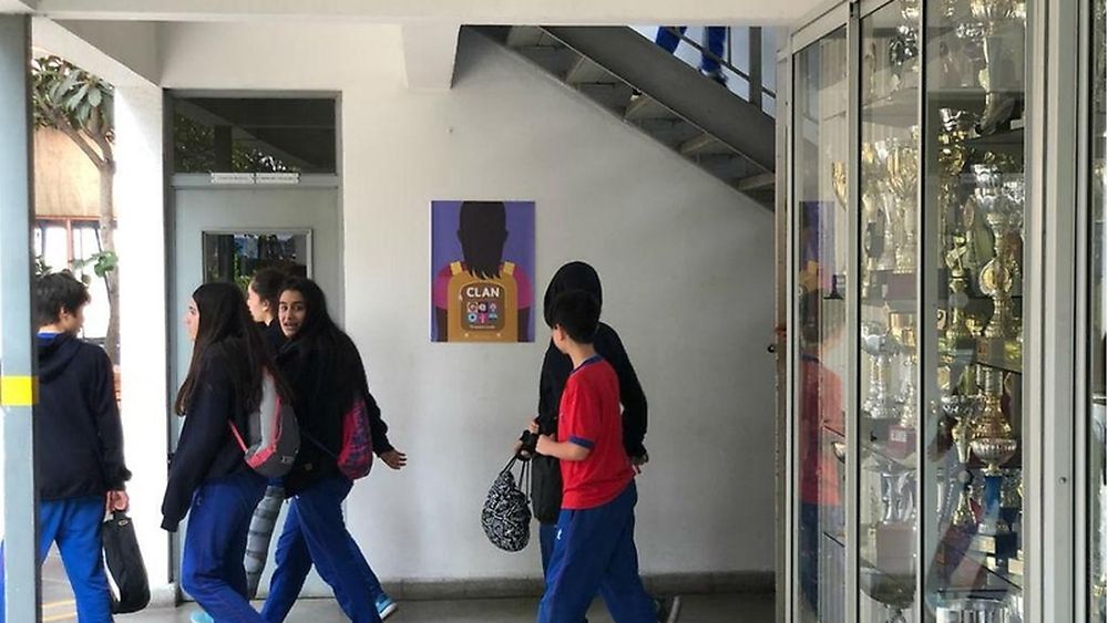 Investigadores desarrollan innovadora plataforma interactiva para reducir el riesgo de suicidio adolescente