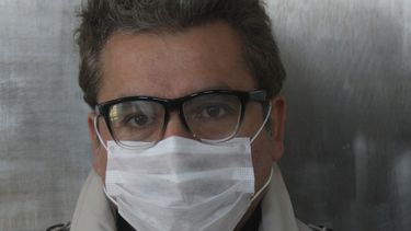 Antonio Becerro, director de La Perrera Arte: “La película Los perros muestra el pellejo duro de la clase dominante chilena”