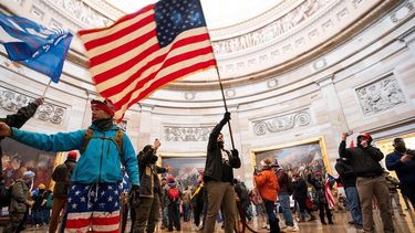 El círculo de Trump se reunió con grupos ultra antes del asalto al Capitolio