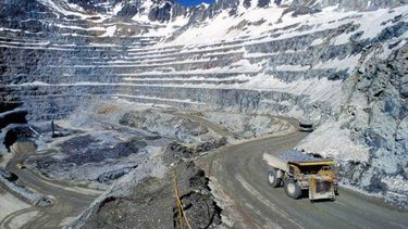 Directora del SEA: Solo 7% de los proyectos de inversión en evaluación ambiental se rechazan