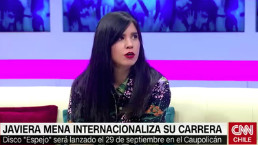 Javiera Mena y sus reparos para opinar en redes sociales: Soy una mujer feministísima, pero lo demuestro en mi arte