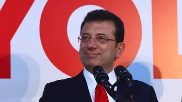 Más de 2.300 años de cárcel por corrupción: Fiscalía de Turquía pide histórica condena a alcalde y periodistas