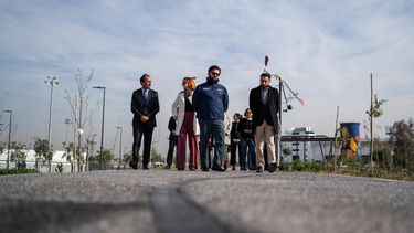 Para recordar “horrores de la dictadura”: Boric inaugura Camino de la Memoria en Estadio Nacional