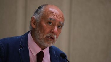 Senador Flores pide a gobernador Orrego también hacer mea culpa por seguridad en Santiago