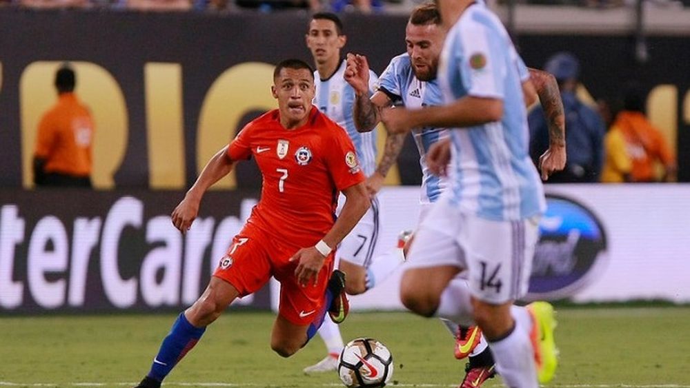 Todo listo: Estas son las formaciones definidas de Chile y Argentina para el clásico de Los Andes