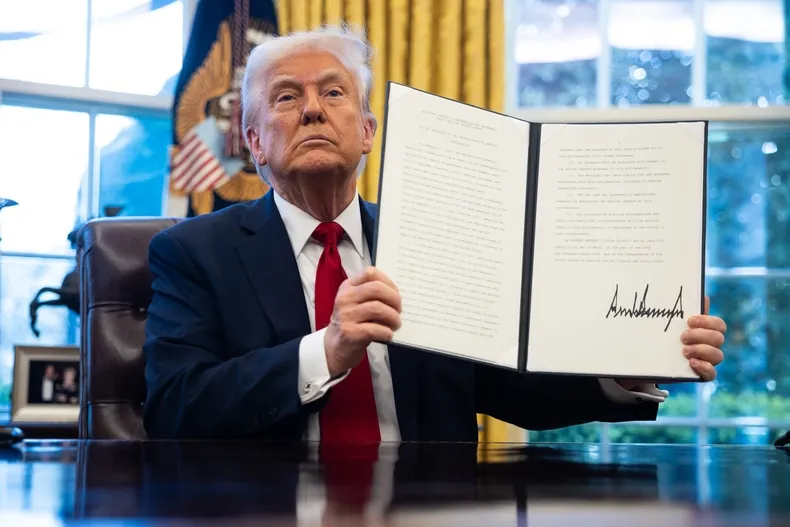13616 trump decreto.webp