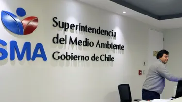 Vecinos consiguen cierre temporal de restaurant por reincidir en ruidos molestos: Tribunal ordenó cumplir medidas para reabrir