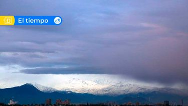 Baja más la temperatura: Santiago estará gris y nublado a la espera del calor veraniego