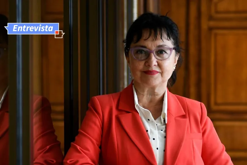 22084 carolinamarzanmascaraentrevista.webp