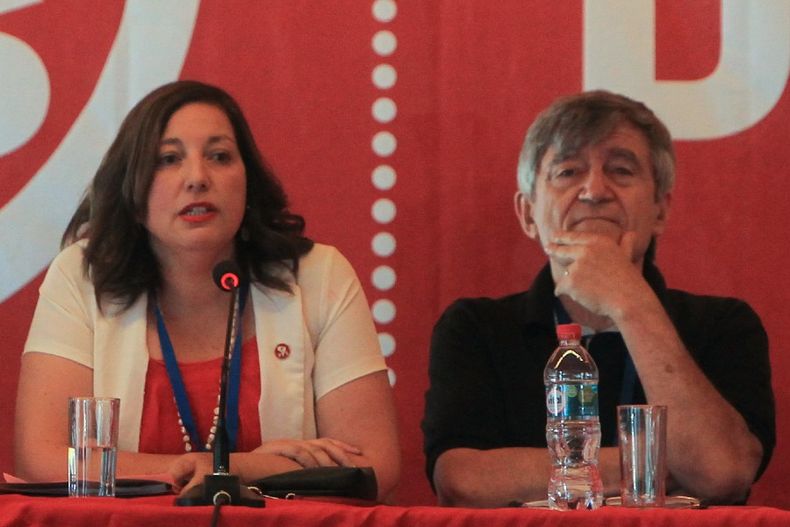Paulina Vodanovic y Camilo Escalona.jpg