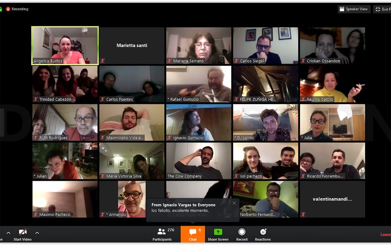 LIVING TEATRO CONVERSACIN CON EL PUBLICO 1.jpg