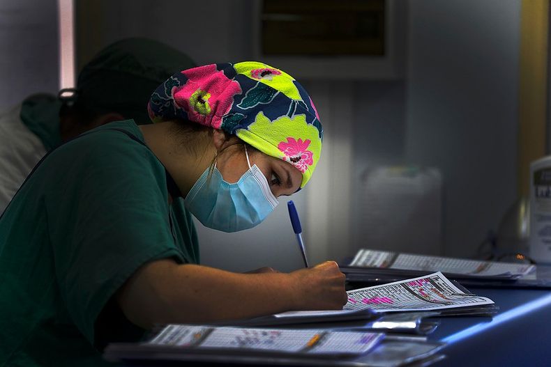 Innovador tratamiento con semillas radioactivas combate el cancer de prostata.jpg