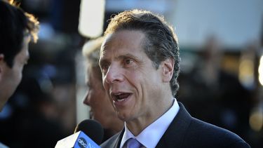 Pesquisa legislativa sobre exgobernador de Nueva York corrobora acoso sexual