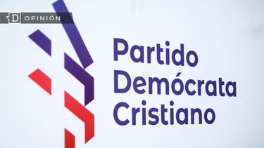 El Desconcierto | 8238 imagen de un afiche mural de la democracia cristiana.jpg