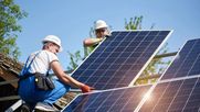 Más energía solar. Con la transición energética la demanda global de electricidad crecerá un 69% hacia 2050, impulsada por centros de datos y electromovilidad.
