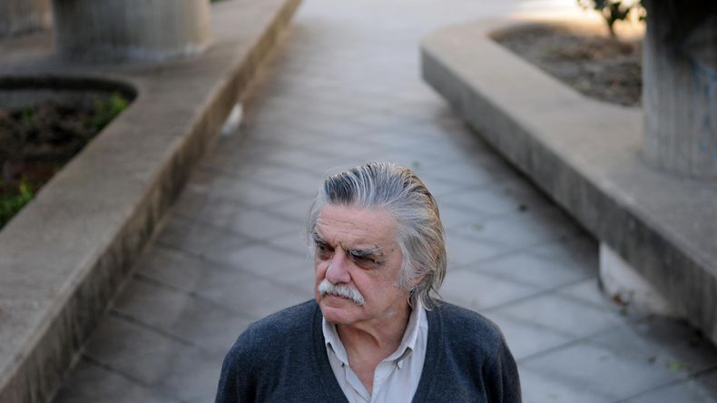 horacio gonzalez cichero 2 caja.jpg