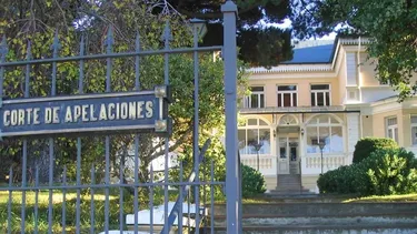 Tesorería descontó $20 millones por deuda tributaria de su indemnización como víctima de la dictadura: Corte anula