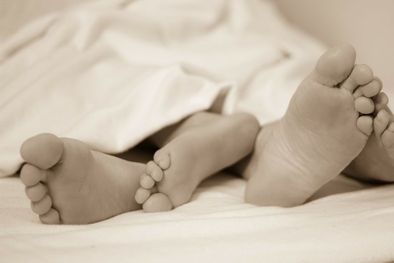 feet 224680_1920.jpg