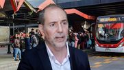 crece presion a ministro de grange por criticas de usuarios frente a disminucion del flujo de micros pese a su desmentido