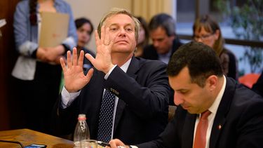 Los tienes ahí comiendo cabritas: Panelistas de derecha en Estado Nacional critican a J.A. Kast por atacar a su propio sector político
