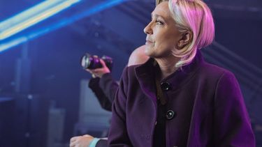 Batacazo de la izquierda en Francia: Le Pen asume derrota pero dice que logró victoria en diferido