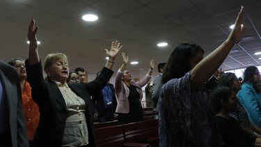El Desconcierto | iglesia evangelica generaba ruidos hasta las 23 30 tres veces por semana  sma limita horarios y amplificacion.jpg