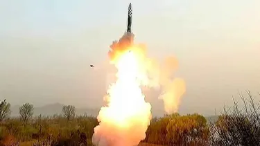 Crisis nuclear se intensifica: Israel bombardea instalaciones de misiles atómicos de Irán dejando 70 muertos y 300 heridos