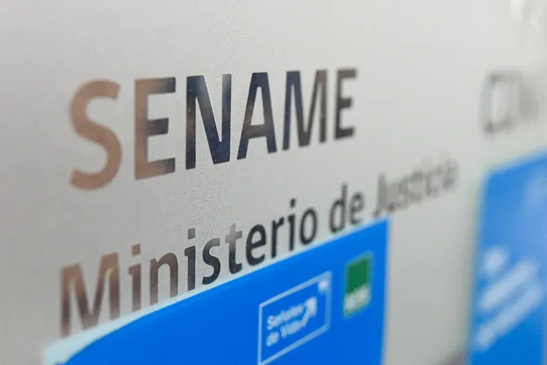 11767 a uno 1429512.webp