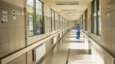 El Desconcierto | dieron de alta medica a paciente a pesar de intentos suicidas  corte ordeno entregar tratamiento adecuado.jpg
