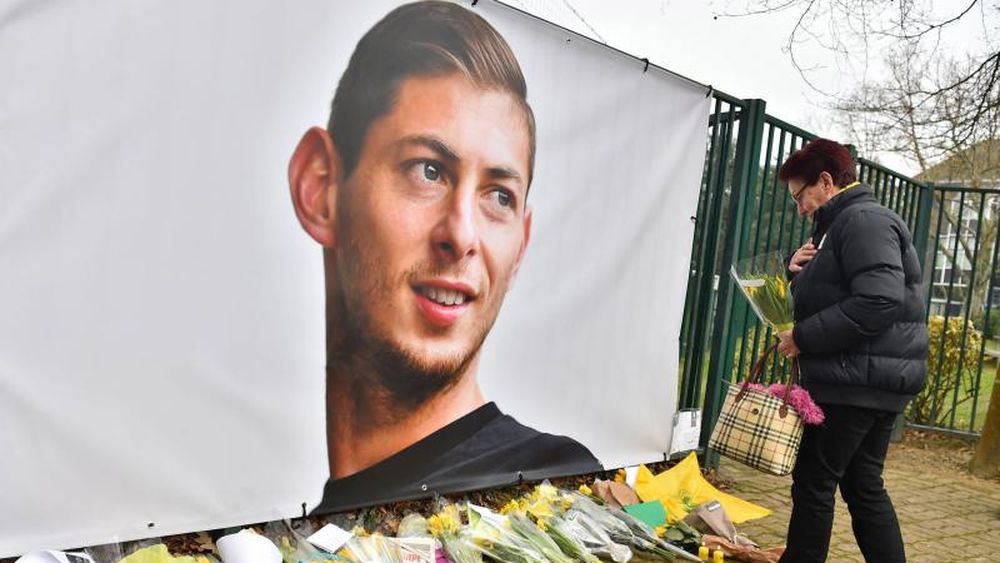 Investigadores confirman hallazgo de cojines que podrían pertenecer al avión de Emiliano Sala